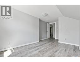 215 26th Street W, Saskatoon, SK S7L0C3 Photo 27