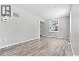 Bedroom - 215 26th Street W, Saskatoon, SK S7L0C3 Photo 6