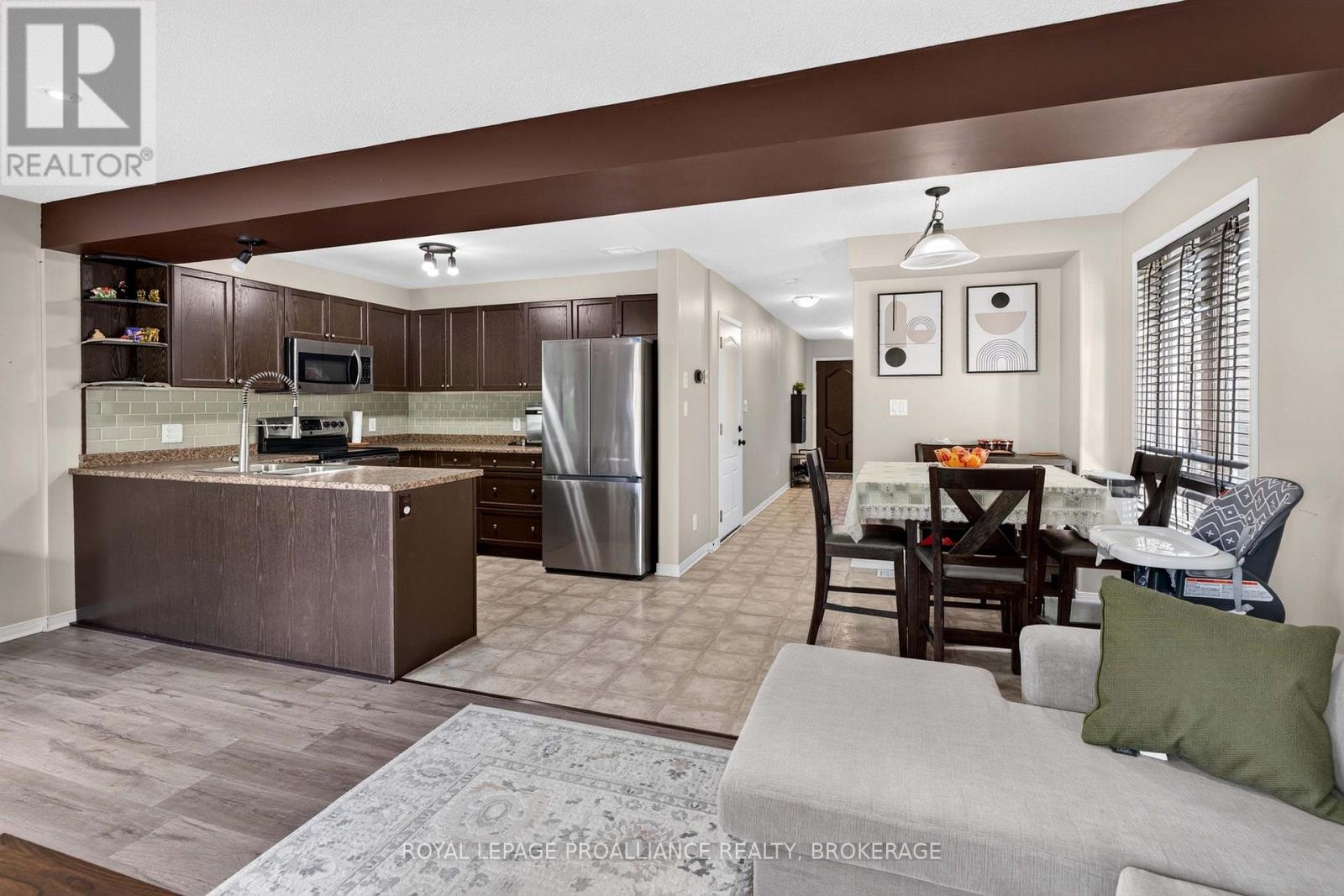 1571 CRIMSON CRESCENT - 10