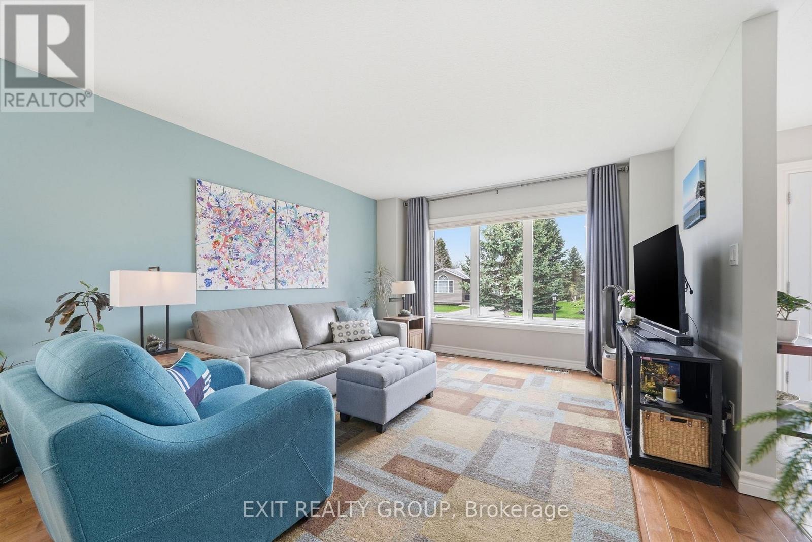 86 SANDBANKS COURT - 12