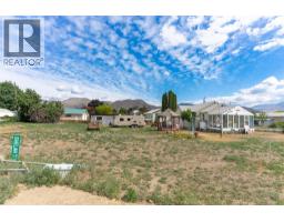 2288 Tranquille Road, Kamloops, BC V2B3N4 Photo 12