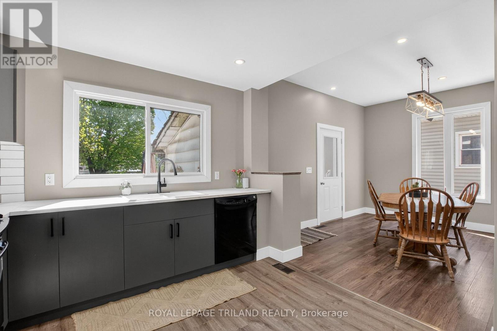 73.5 HUGHES STREET - 15