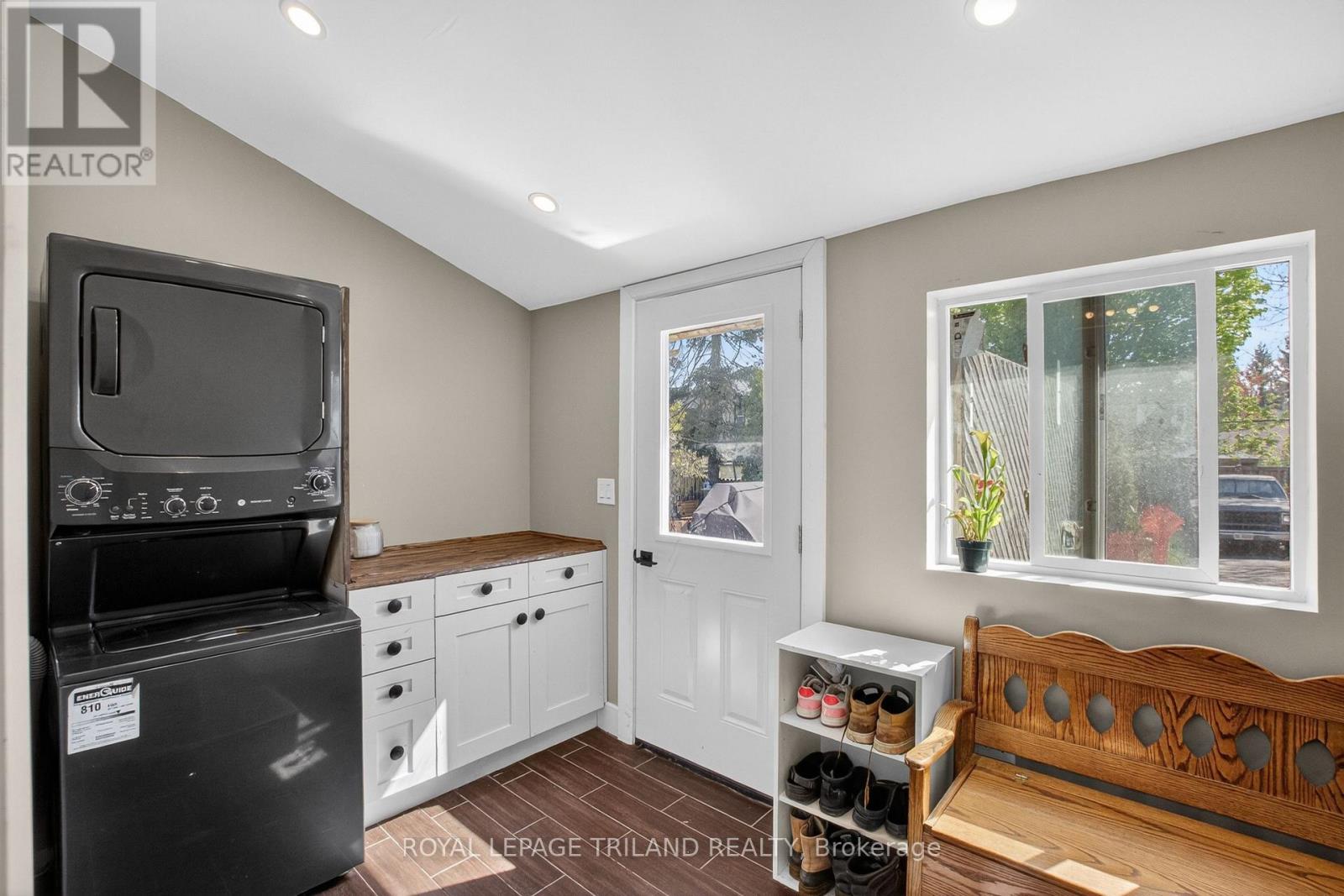 73.5 HUGHES STREET - 25