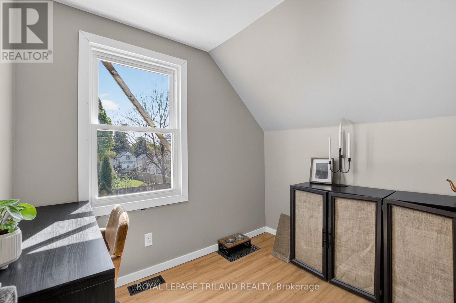 73.5 HUGHES STREET - 30