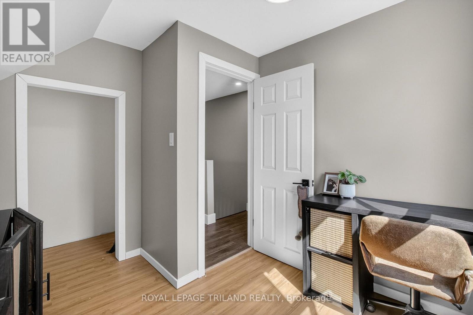 73.5 HUGHES STREET - 31