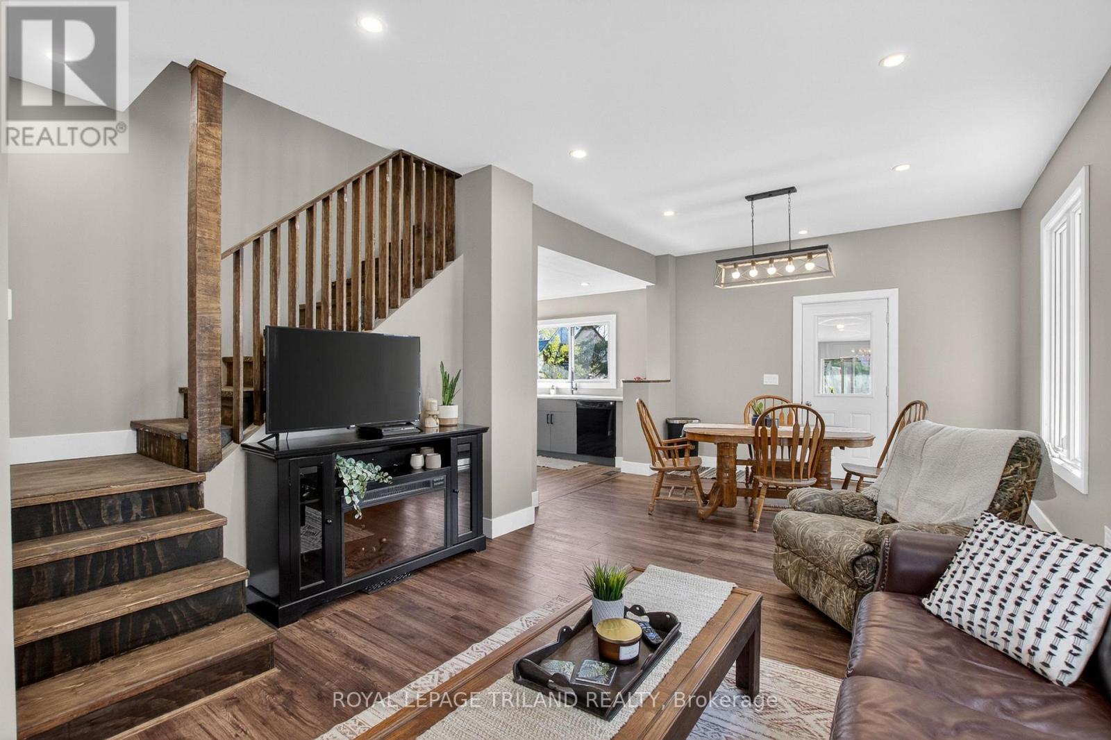 73.5 HUGHES STREET - 7