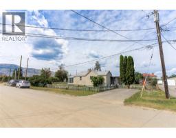 2288 Tranquille Road, Kamloops, BC V2B3N4 Photo 14