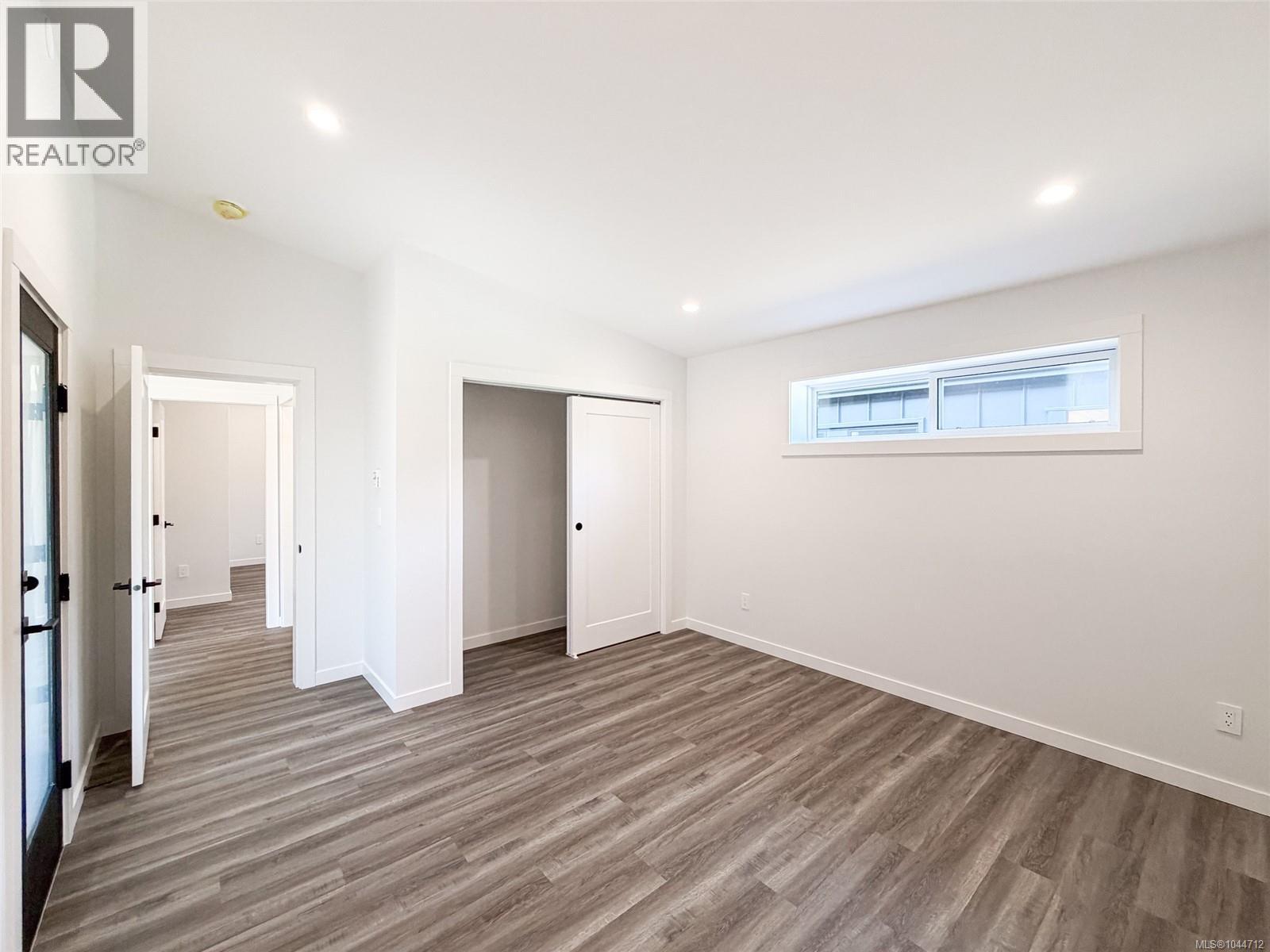 #54 3025 Royston Rd - Image 13