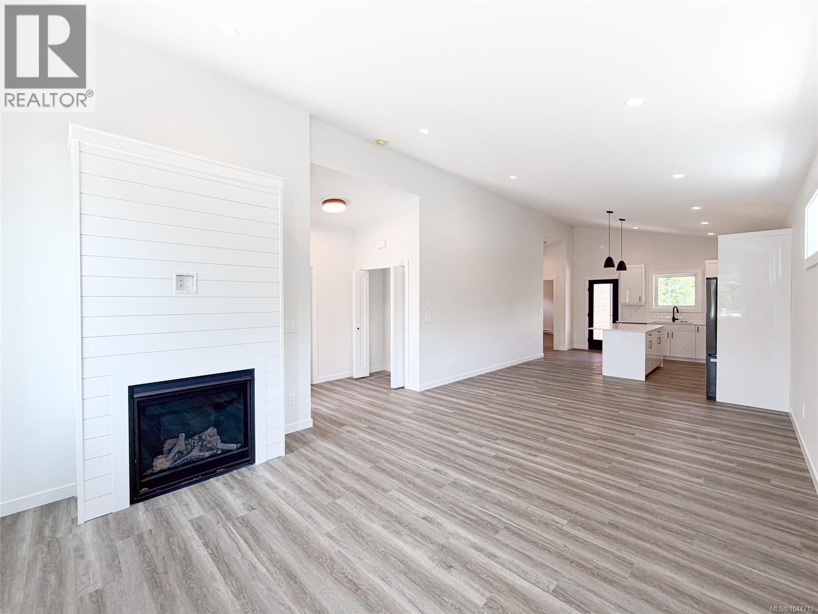 #54 3025 Royston Rd - Image 5