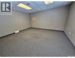 24 12th Street Ne, Weyburn, SK S4H1K2 Photo 16