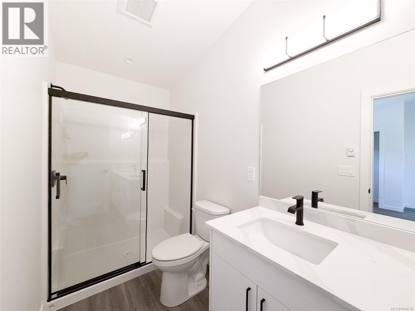 #54 3025 Royston Rd - 17