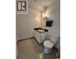 24 12th Street Ne, Weyburn, SK S4H1K2 Photo 45