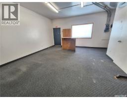 24 12th Street Ne, Weyburn, SK S4H1K2 Photo 8
