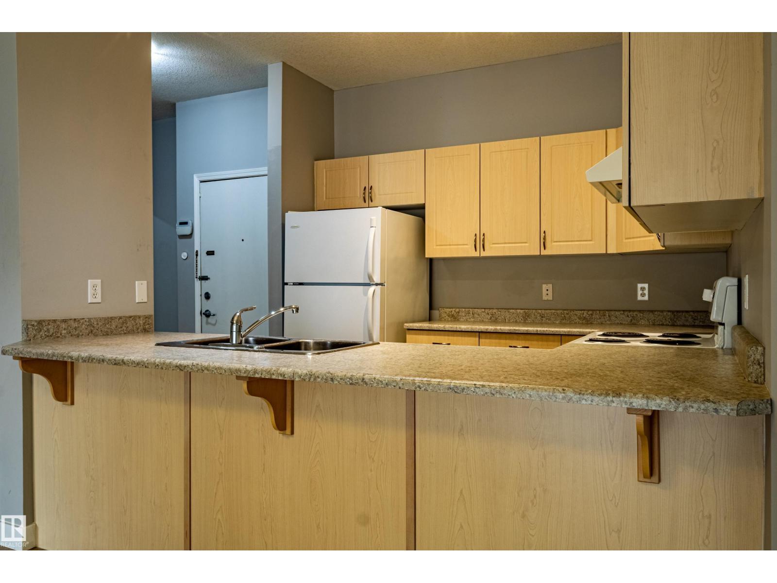 #412 4304 139 AV NW - 4
