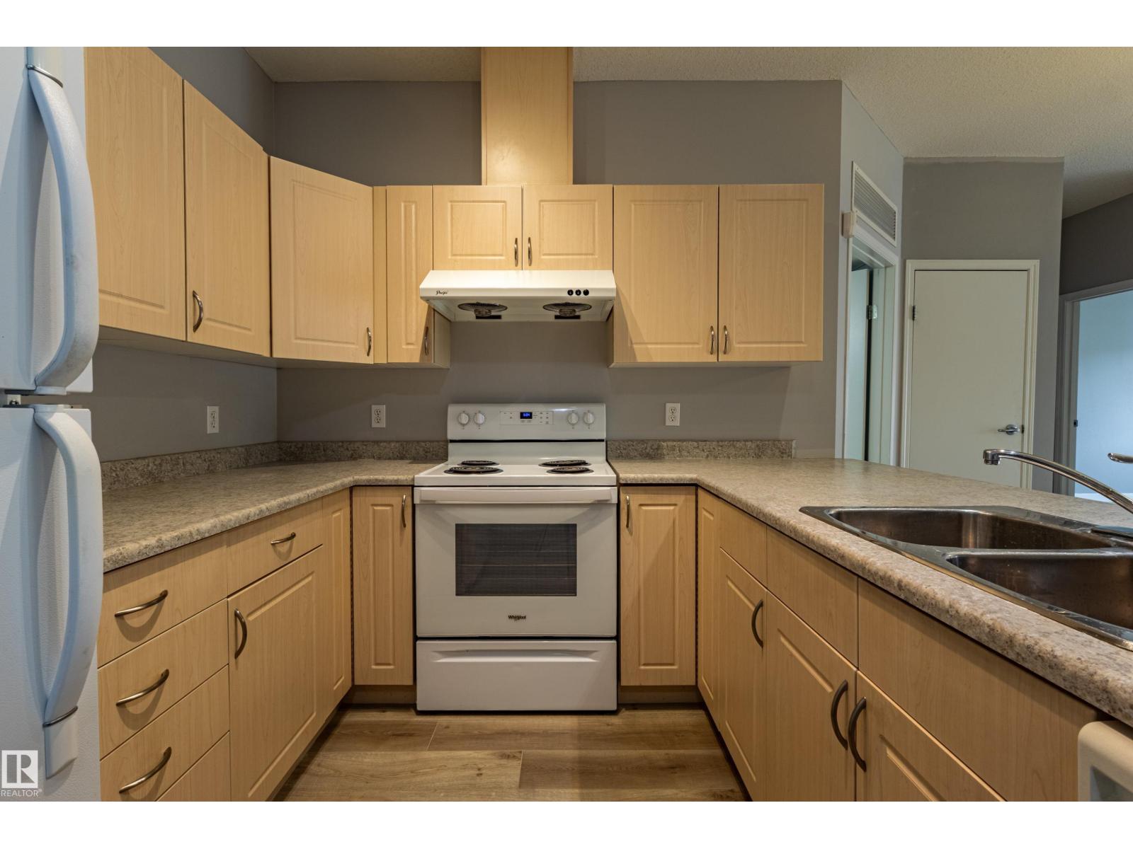 #412 4304 139 AV NW - 6