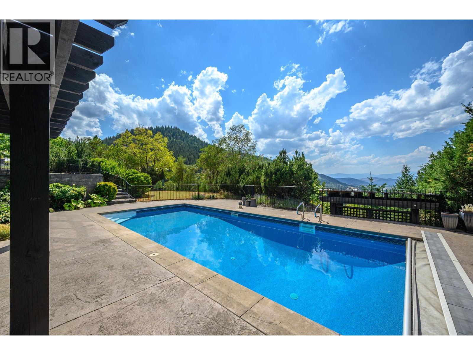 3006 Coachwood Crescent - 75