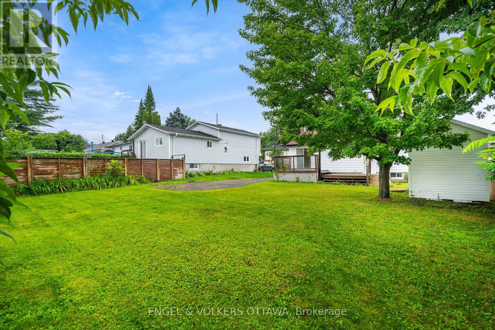 871 NOTRE DAME STREET - Image 46