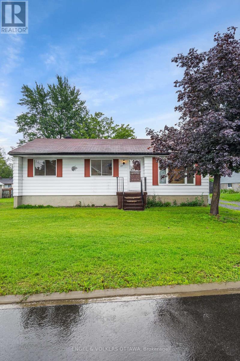 871 NOTRE DAME STREET - 47