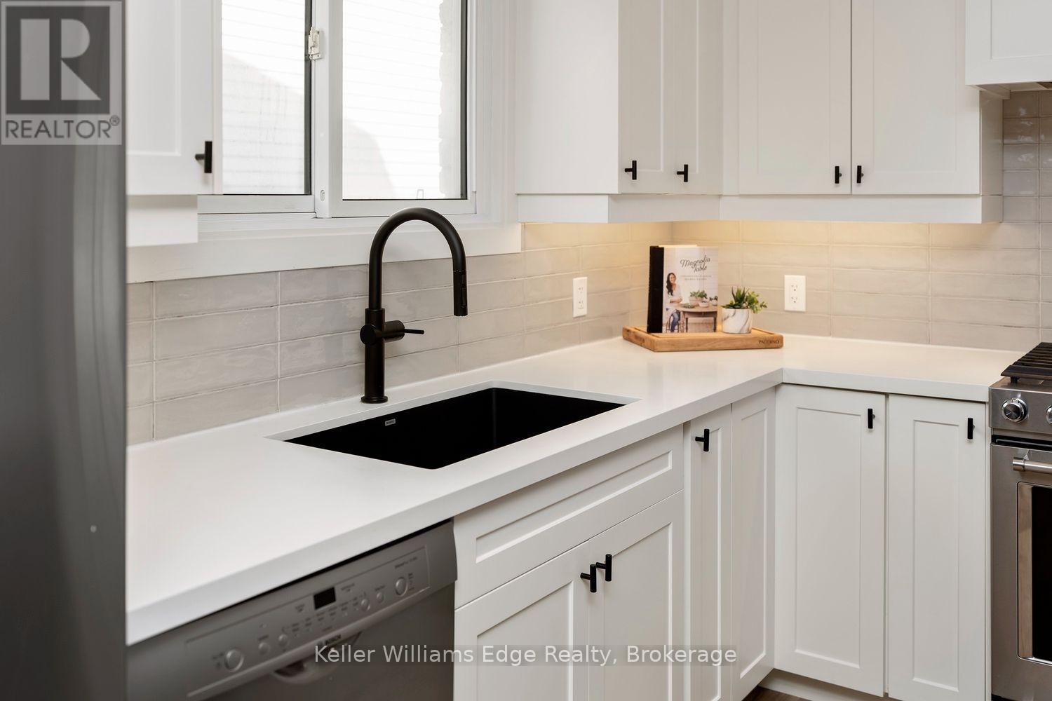 3389 PALMER DRIVE - Image 11