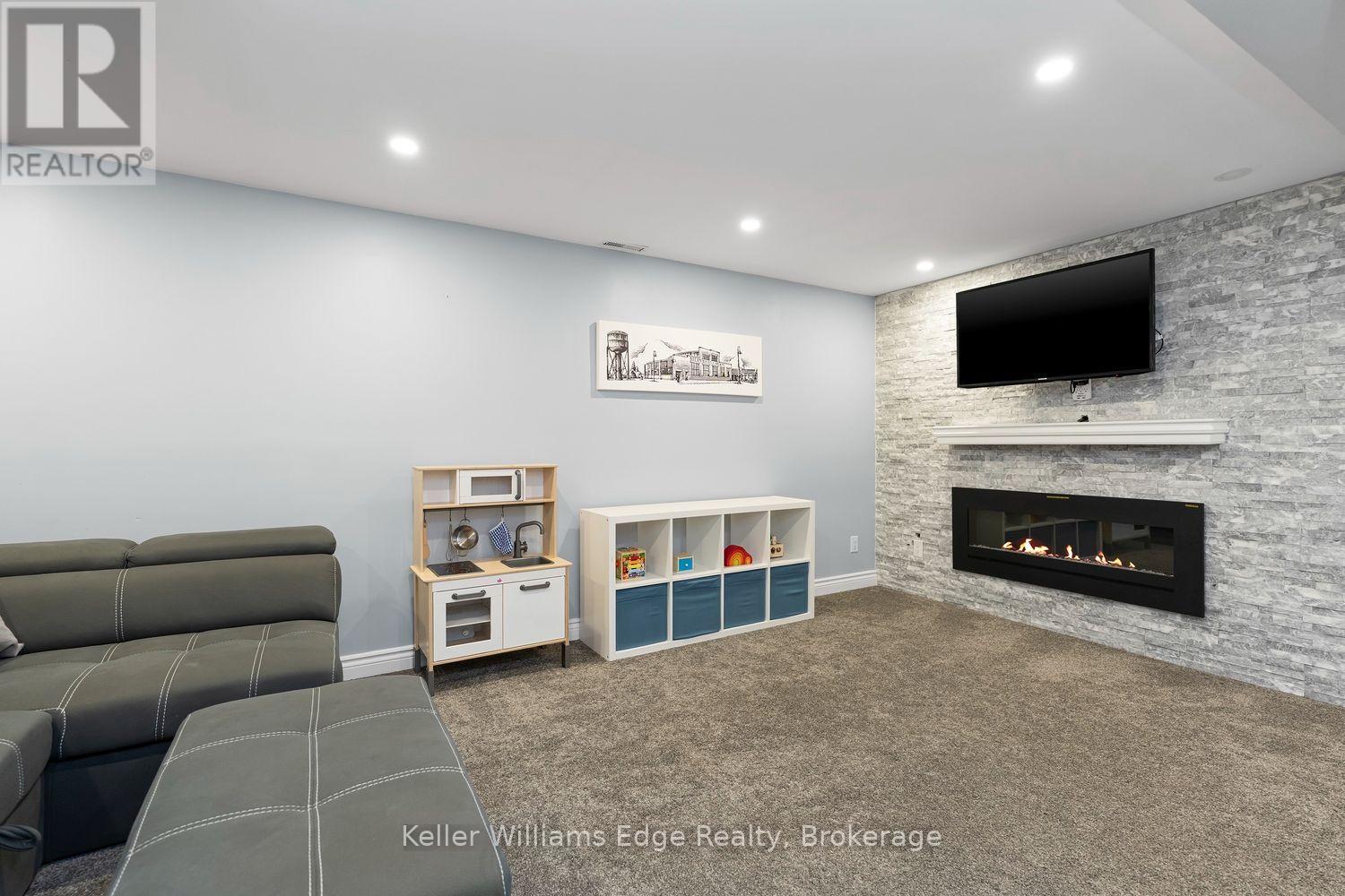3389 PALMER DRIVE - Image 38
