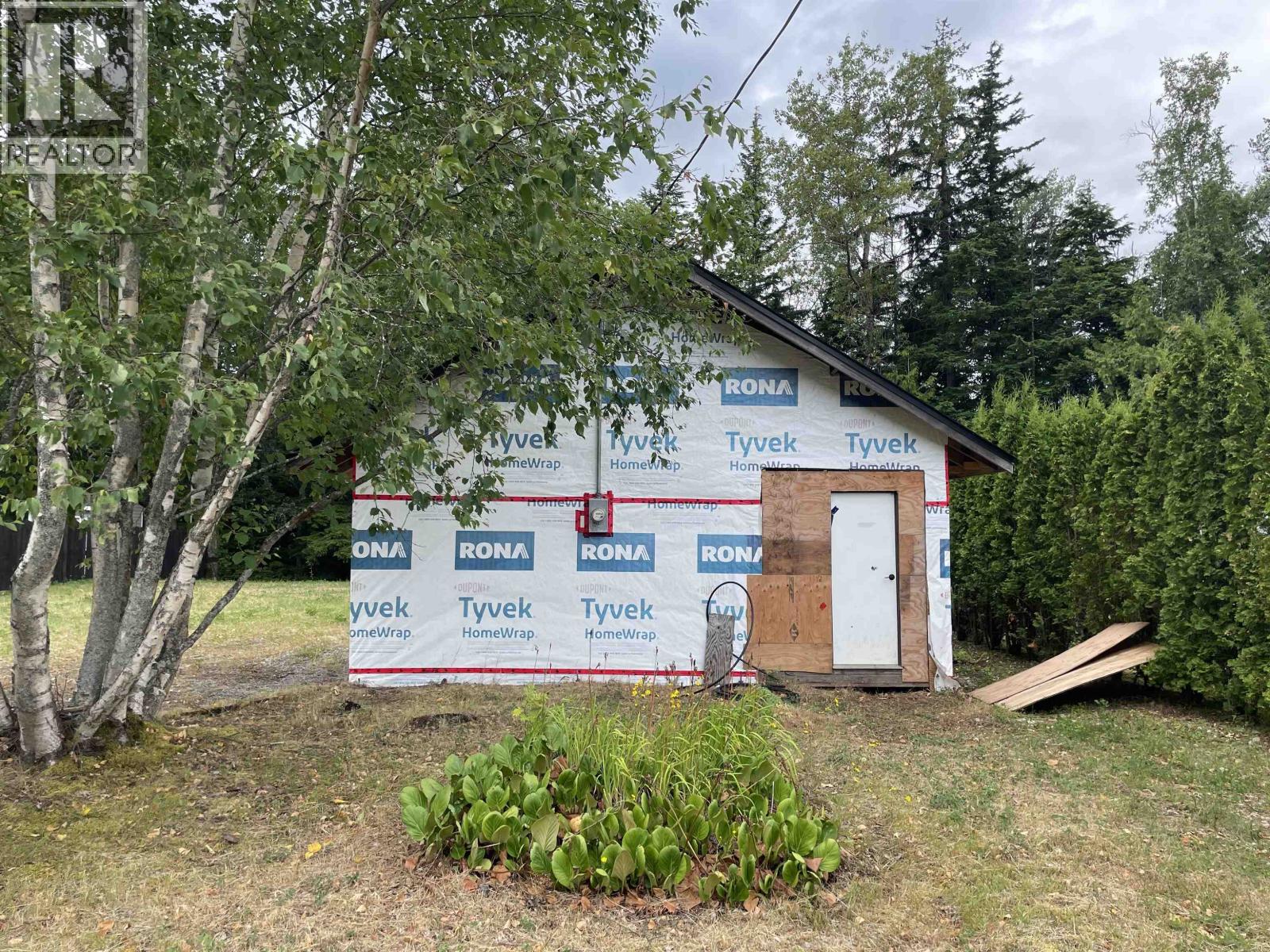 3957 SIMPSON CRESCENT - 1