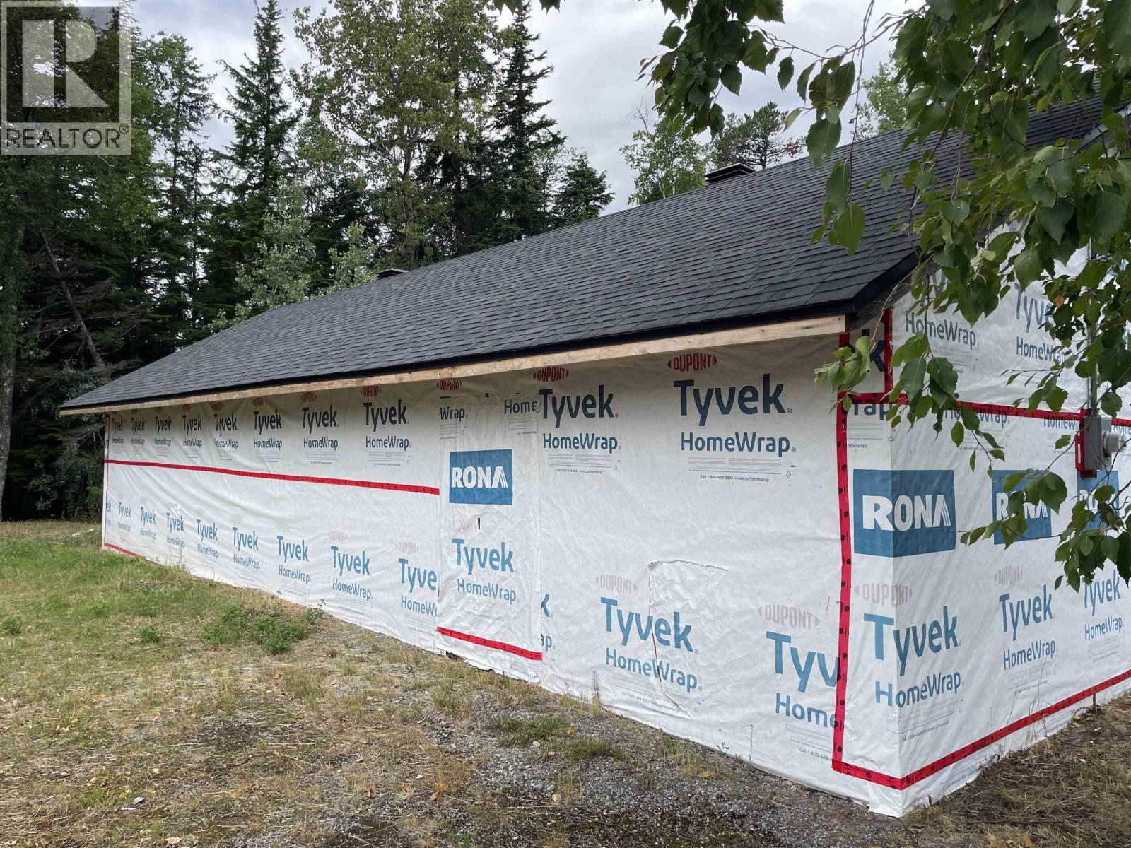 3957 SIMPSON CRESCENT - 2