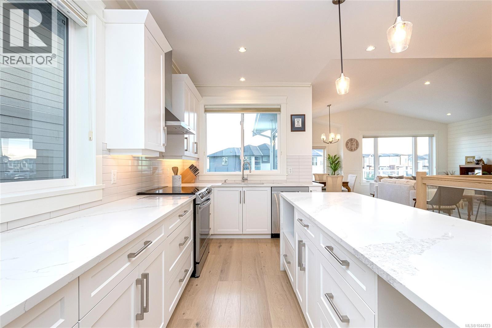 2406 Azurite Cres - 15