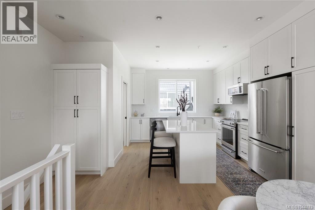 #7 10145 Fifth St - 5