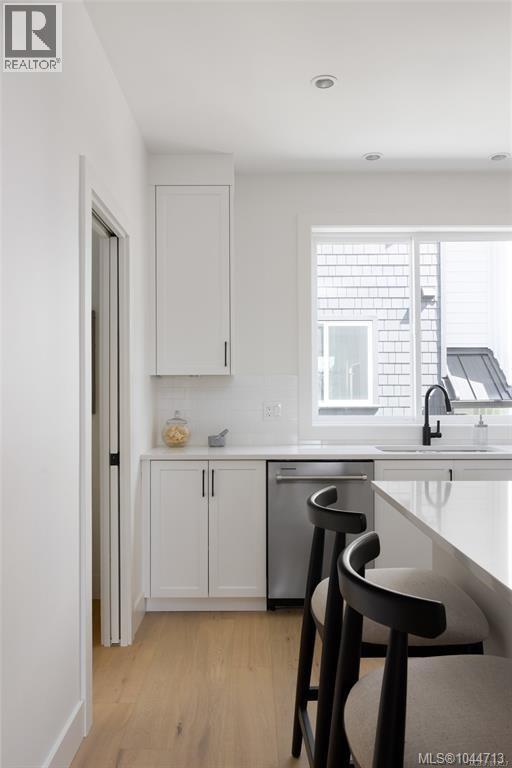 #7 10145 Fifth St - 8