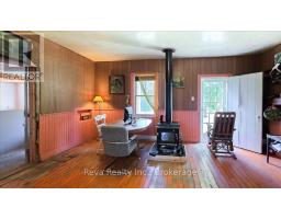 3332 Matawatchan Road, Greater Madawaska, ON K0J2R0 Photo 12