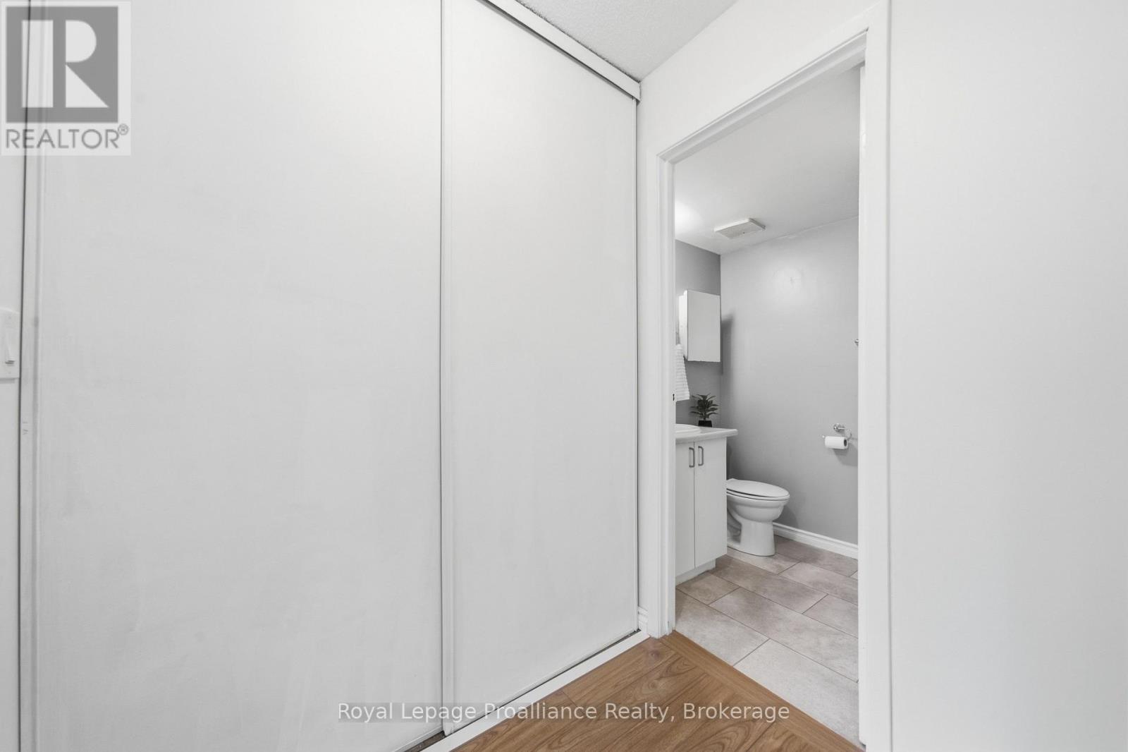 Thumbnail 25