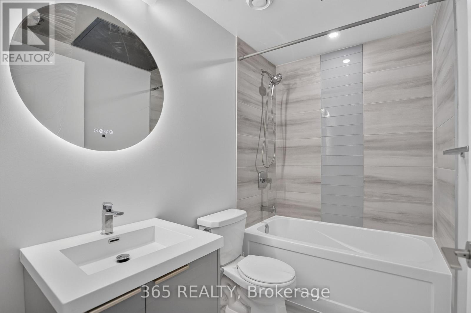 #405 90 GLEN EVEREST ROAD - 17