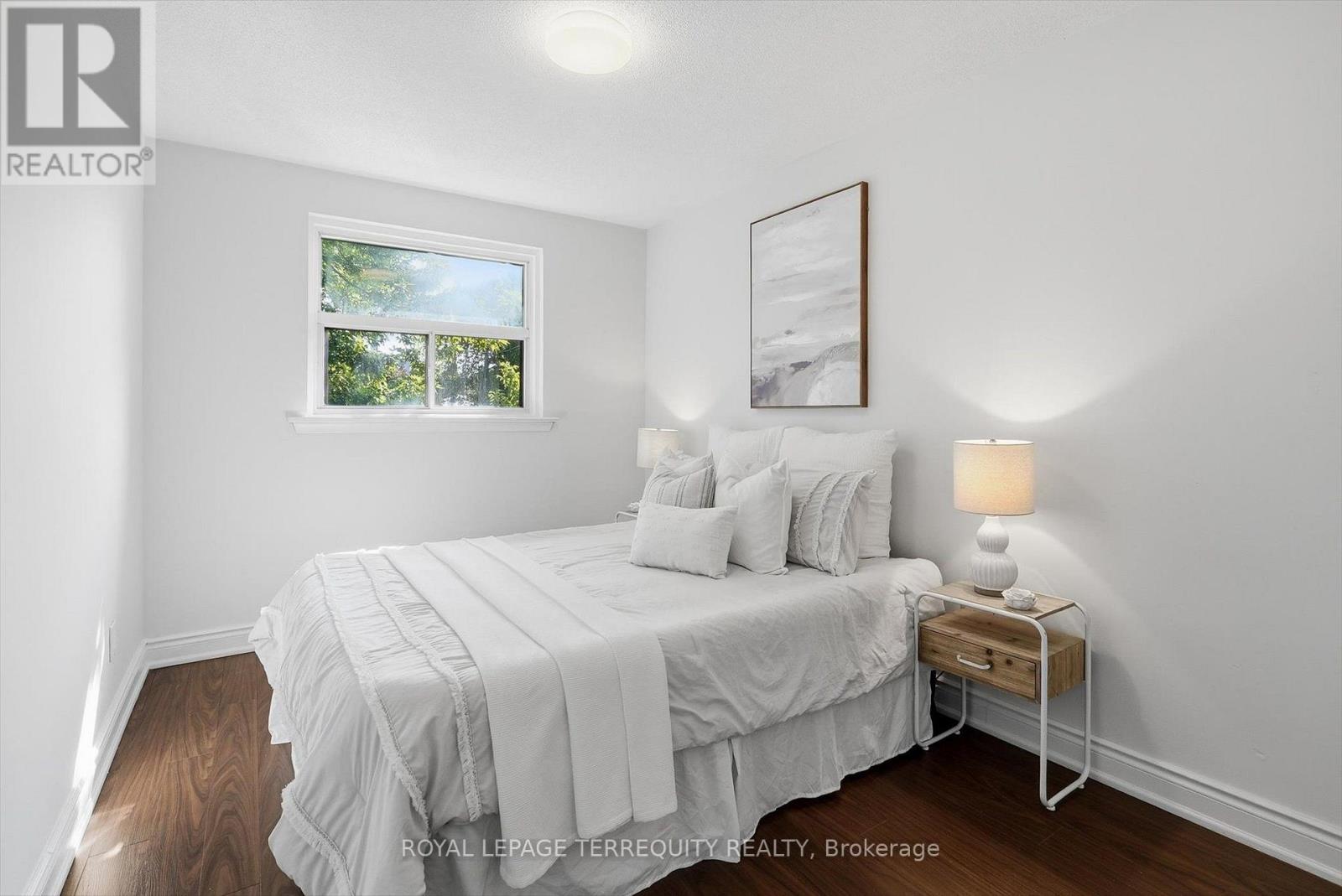 89 BENJAMIN BOULEVARD - 19