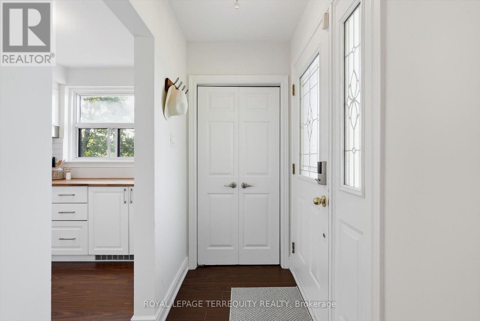 89 BENJAMIN BOULEVARD - 3