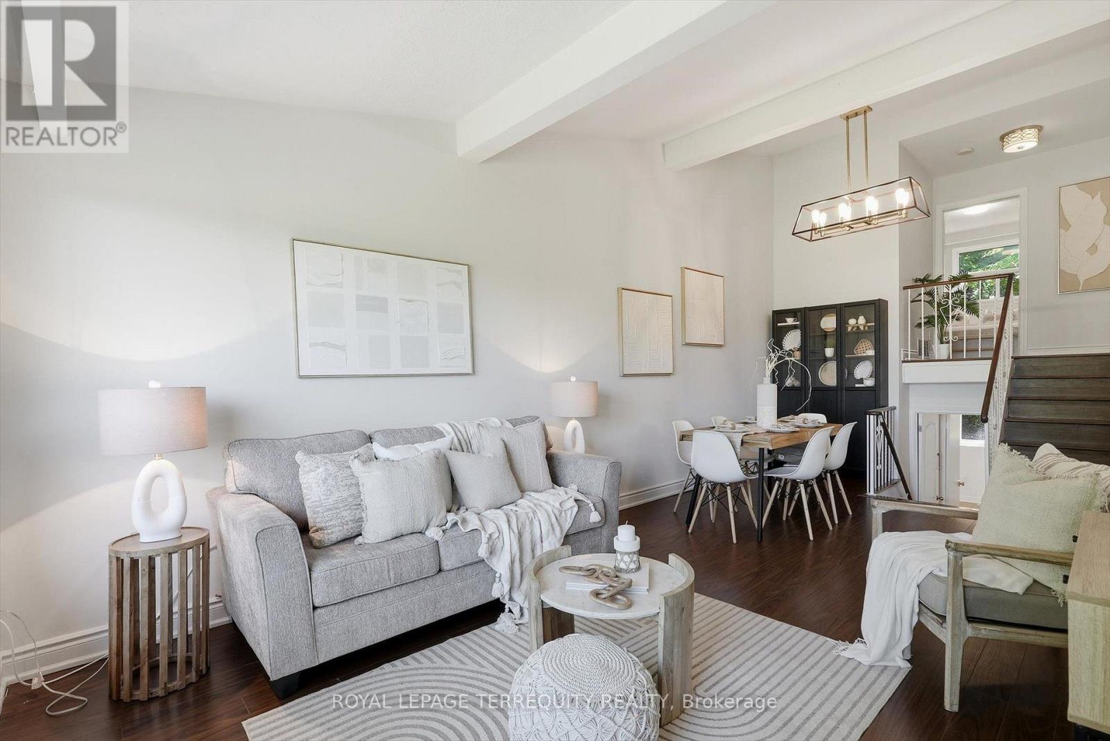 89 BENJAMIN BOULEVARD - 5