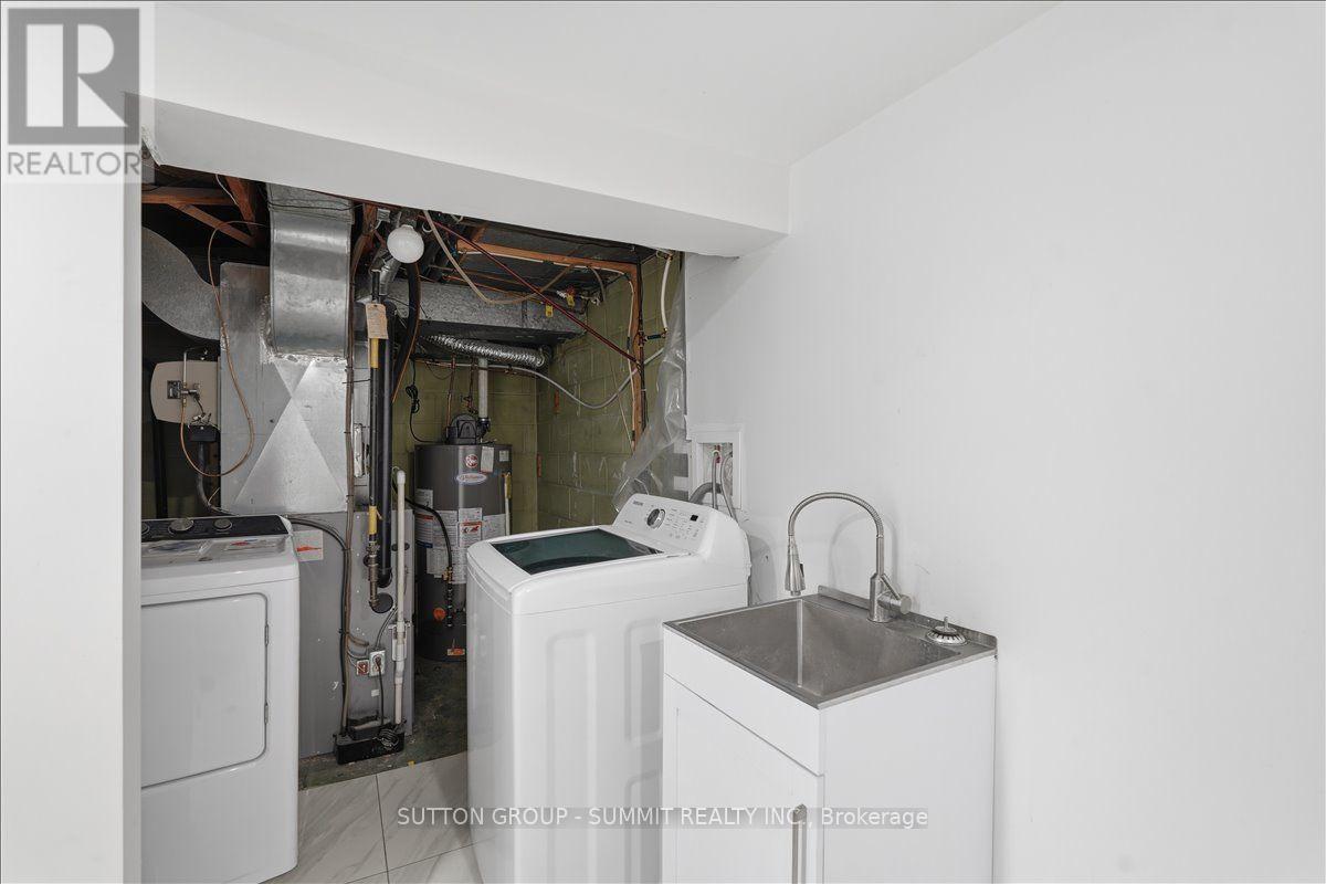 73 THORNBECK DRIVE - 32