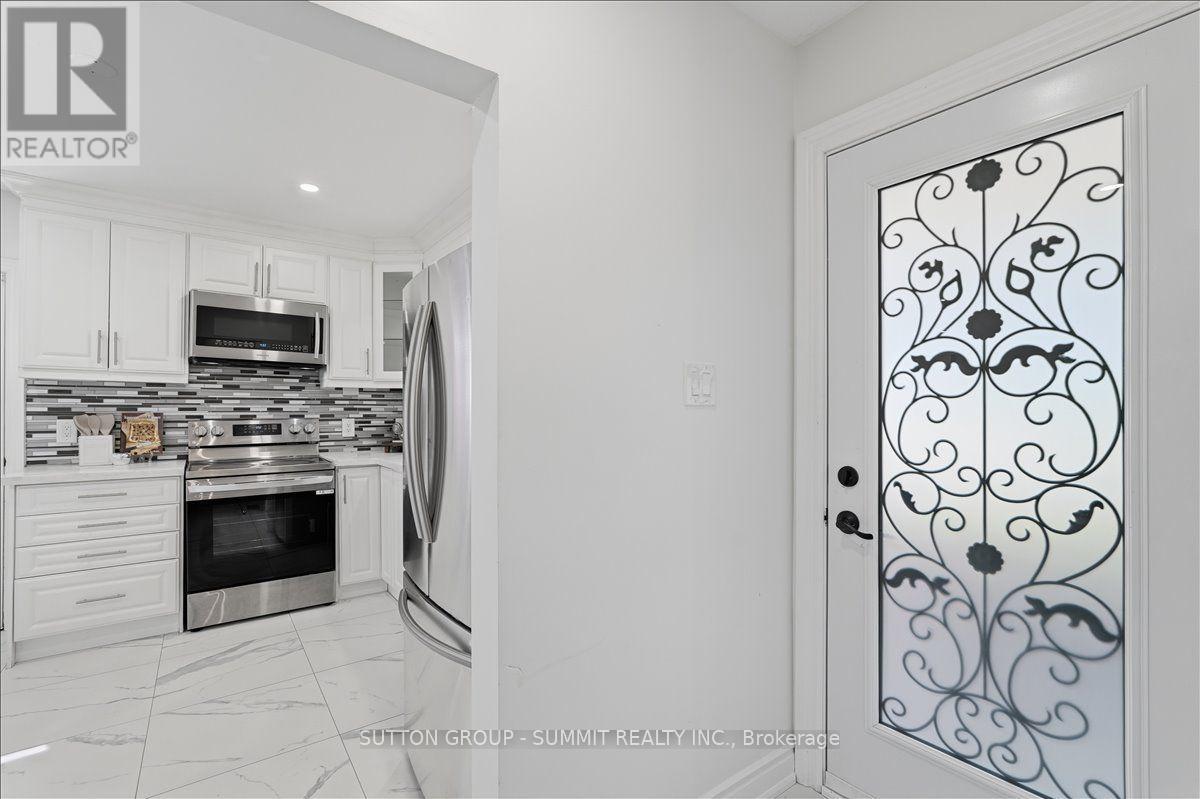 73 THORNBECK DRIVE - 5