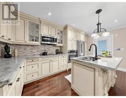67 Barrington Avenue, Toronto, ON M4C4Y9 Photo 11