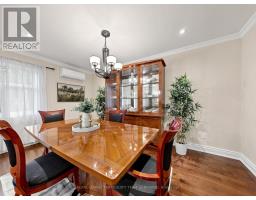 67 Barrington Avenue, Toronto, ON M4C4Y9 Photo 16