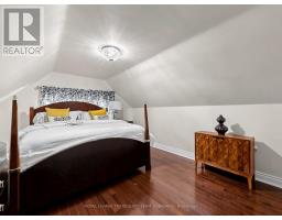 67 Barrington Avenue, Toronto, ON M4C4Y9 Photo 25