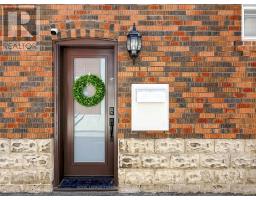 67 Barrington Avenue, Toronto, ON M4C4Y9 Photo 37