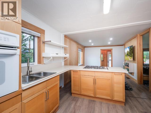 606 OGILVIE STREET - Image 10