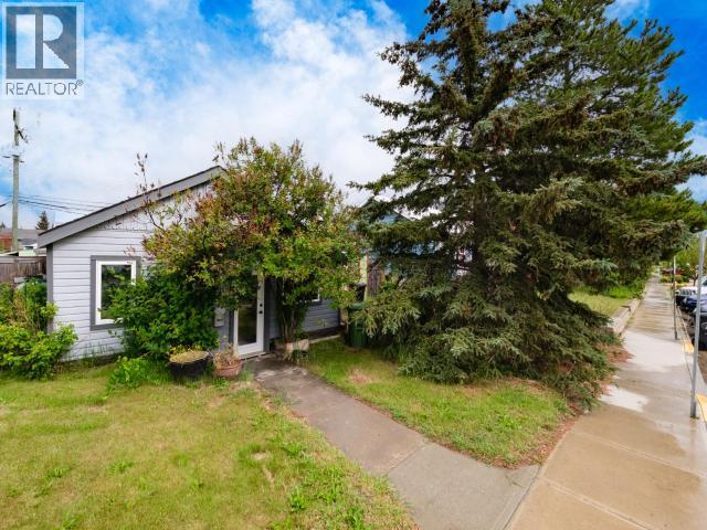 606 OGILVIE STREET - 22