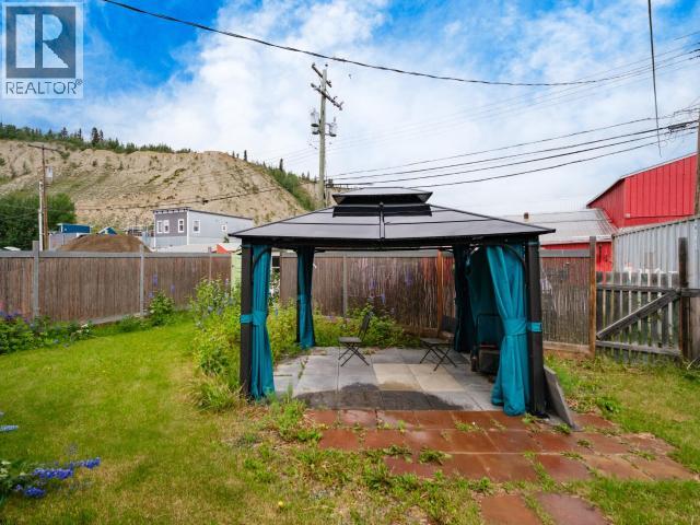 606 OGILVIE STREET - 24