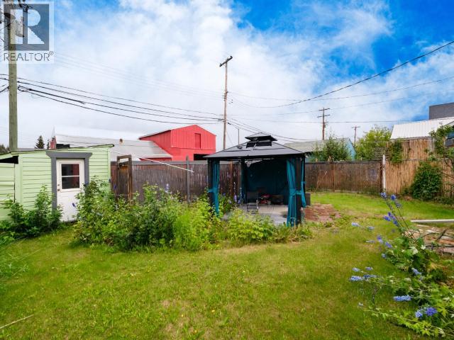 606 OGILVIE STREET - 27