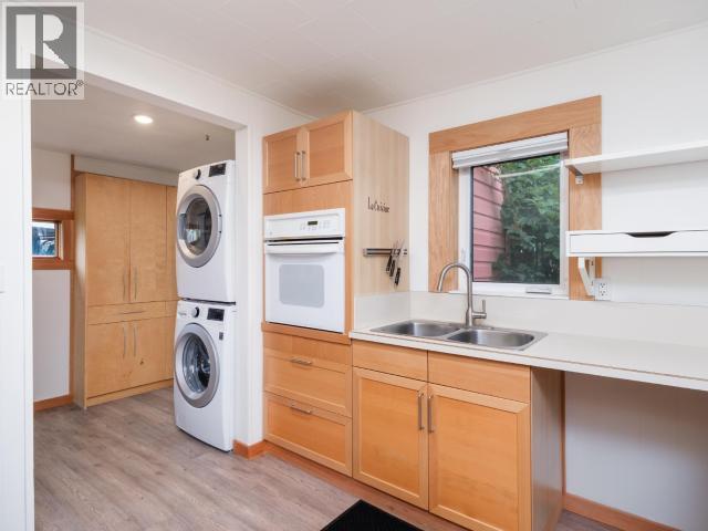606 OGILVIE STREET - Image 9