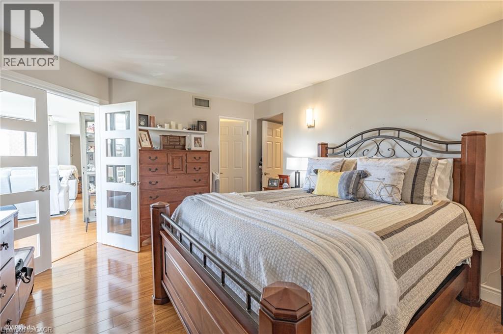 #601 265 WESTCOURT Place - 12
