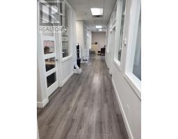 102 - 385 Connie Crescent, Vaughan, ON L4K5R2 Photo 13