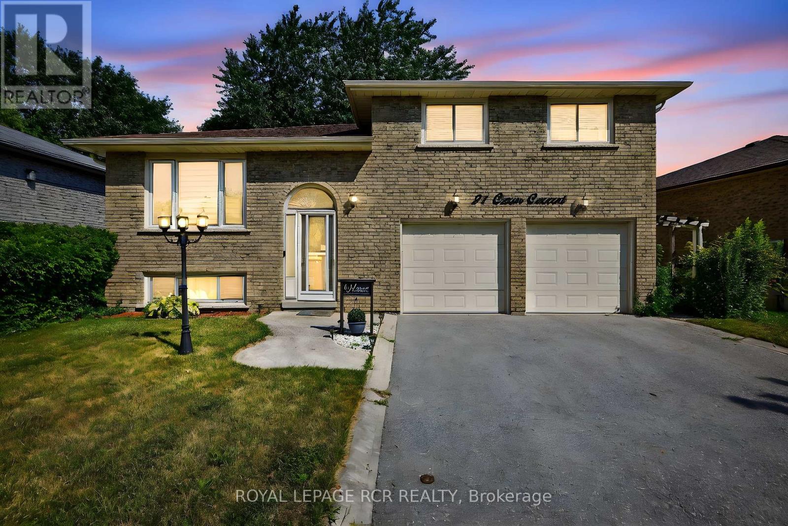 21 CROWN CRESCENT - 1