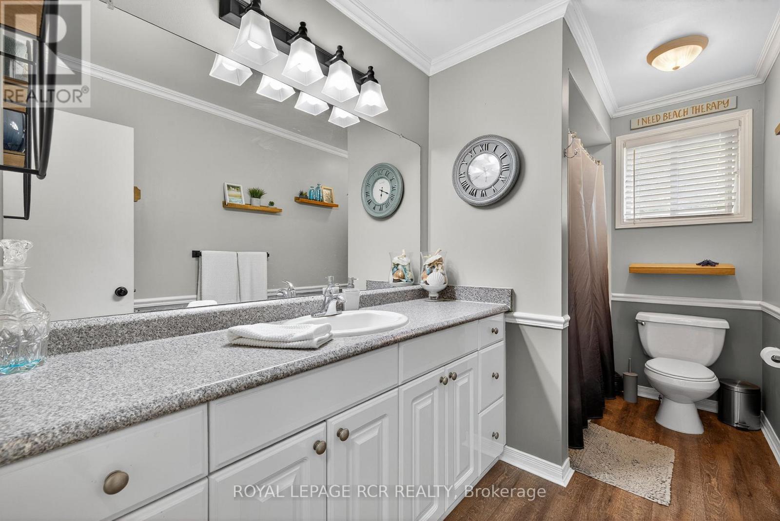21 CROWN CRESCENT - 22